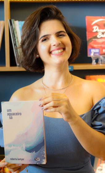 ROBERTA LANTYER 2